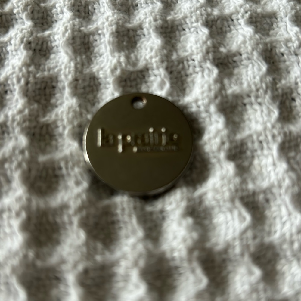 La Prairie Luxury Small Super Cute Silver Pendant / Authentic / Gently Used